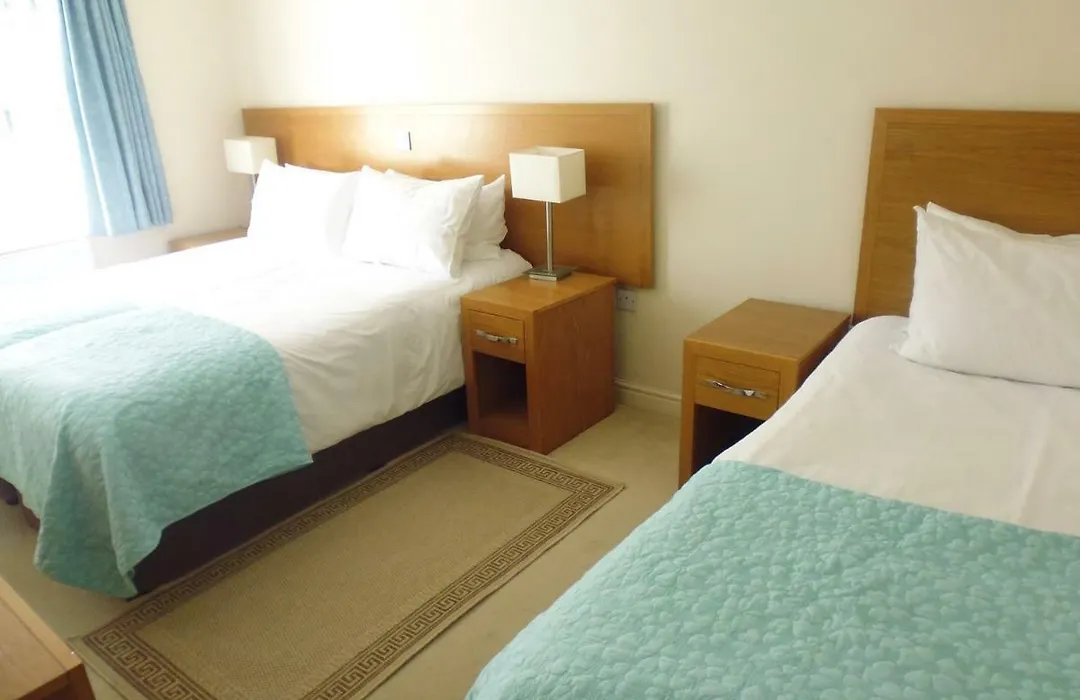 Walking Distance To Beach , Close To Town Center-1